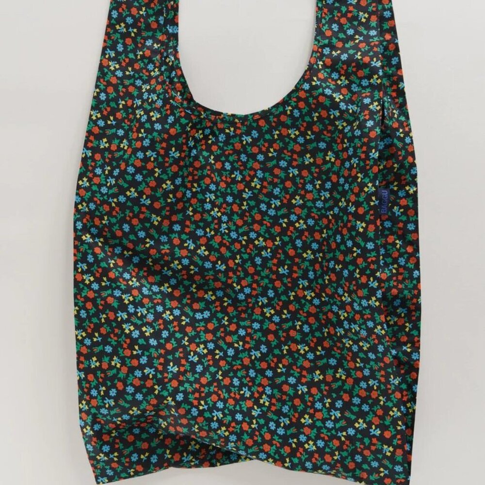 NWT Big Baggu - Black Calico Floral - Picture 1 of 3